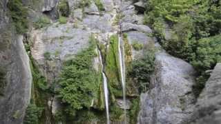 preview picture of video 'Cascade de l'Ucelluline, Corsica'