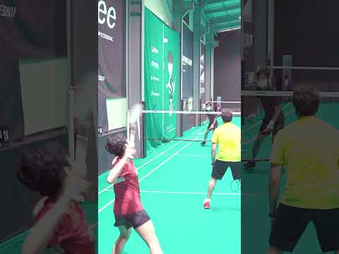 12 years old girl badminton 4