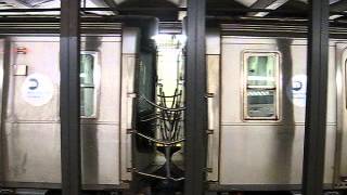 preview picture of video 'R train at 46th Street'