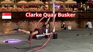 Trip:  CQ @ Clarke Quay.  Chance upon a good performance of performance artist.