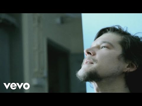 Pariisin Kevät - Painovoimaa (Korkeushyppääjän rakkaus)