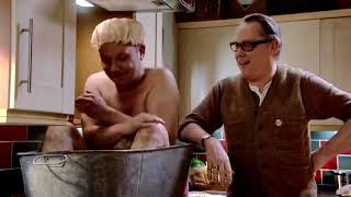 House of Fools-Bob in a Tin Bath!