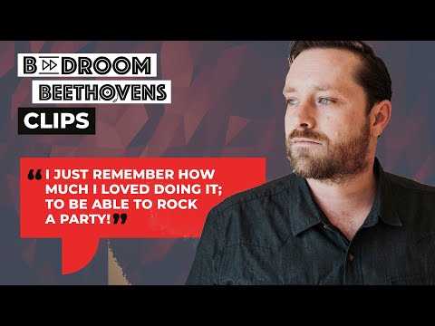 Kelly Finnigan Played 'This Is How We Do It' at a Middle School Dance | Bedroom Beethovens Clip