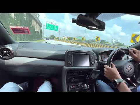 Nissan GTR R35 HKS. TEST RUN in the Tunnel.