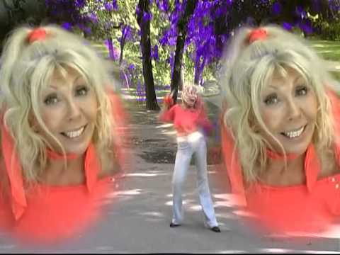 Kata Csongradi- (E) LET'S DANCE !