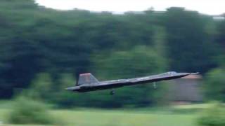 preview picture of video 'Jet-Flugtage 2009 Ganderkesee Blackbird SR-71 Modellflug'