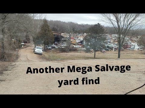 Another Arkansas CLASSIC CAR SALVAGE YARD FIND. 3000 SUBSCRIBERS DAY.    EPISODE 500 #salvageyard
