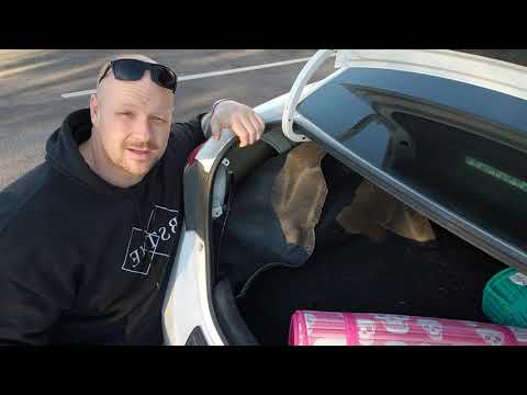 How to replace a brake light 2015 Toyota corolla le