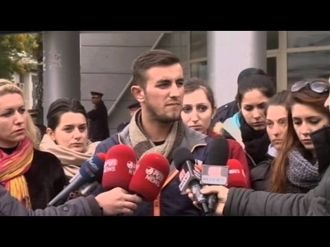 A1 Report - Përfundon greva e urisë, studentët "Policia ushtroi dhunë ndaj nesh"