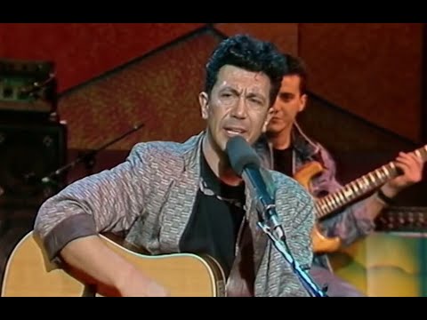 Videoclip de In fila per tre (Live) — Edoardo Bennato
