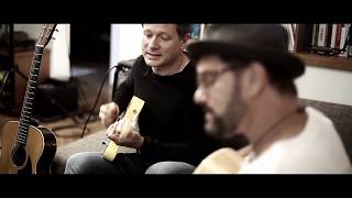RUSTY STRINGS TRIO - Home sessions - &quot;Stuck in the middle with you&quot;