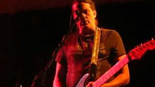 Meat Puppets on June 9, 2011: 03/21: The Monkey and the Snake