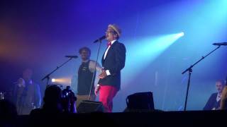 Ben L&#39;oncle Soul - Elle me dit Live (2011 Montreal International Jazz Festival)