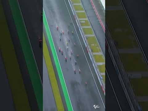 Oliveira's brilliant start! | 2022 #IndonesianGP