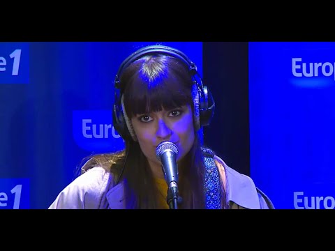 Clara Luciani reprend "Blue Jeans" de Lana Del Rey dans Bonjour la France