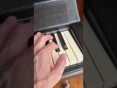 Vintage Wurlitzer 214A Electric Piano, Serviced, Built-In Speakers image 9