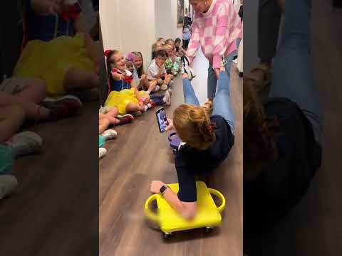 The Teacher’s Farewell That Made Everyone Cry 😭