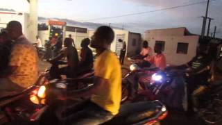 preview picture of video 'Ouagadougou evening traffic 1'