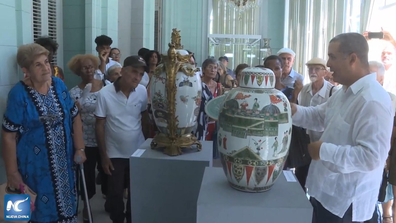 Museo cubano dedica exposición al arte de porcelana asiática y su influencia en porcelana europea