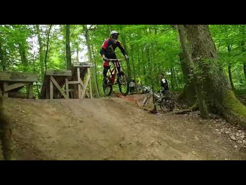 Flowtrail Stromberg " No Jokes " - Größter Drop