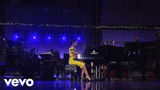 Alicia Keys - Try Sleeping With A Broken Heart (Live on Letterman)