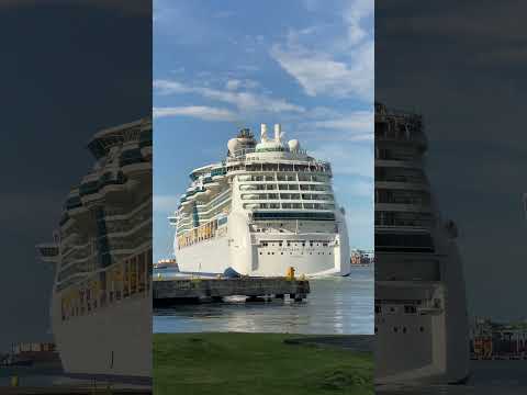 Thumbnail for Serenade of the Seas dejando Colon #royalcaribbean #serenadeoftheseas #crucero #panama