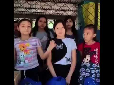 NIÑOS DE SAN MIGUEL SORPRENDEN A NAYIB BUKELE CON POEMA QUE CONMUEVE EN REDES