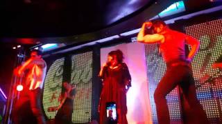 Amandititita "Metrosexual" en Cabaretito