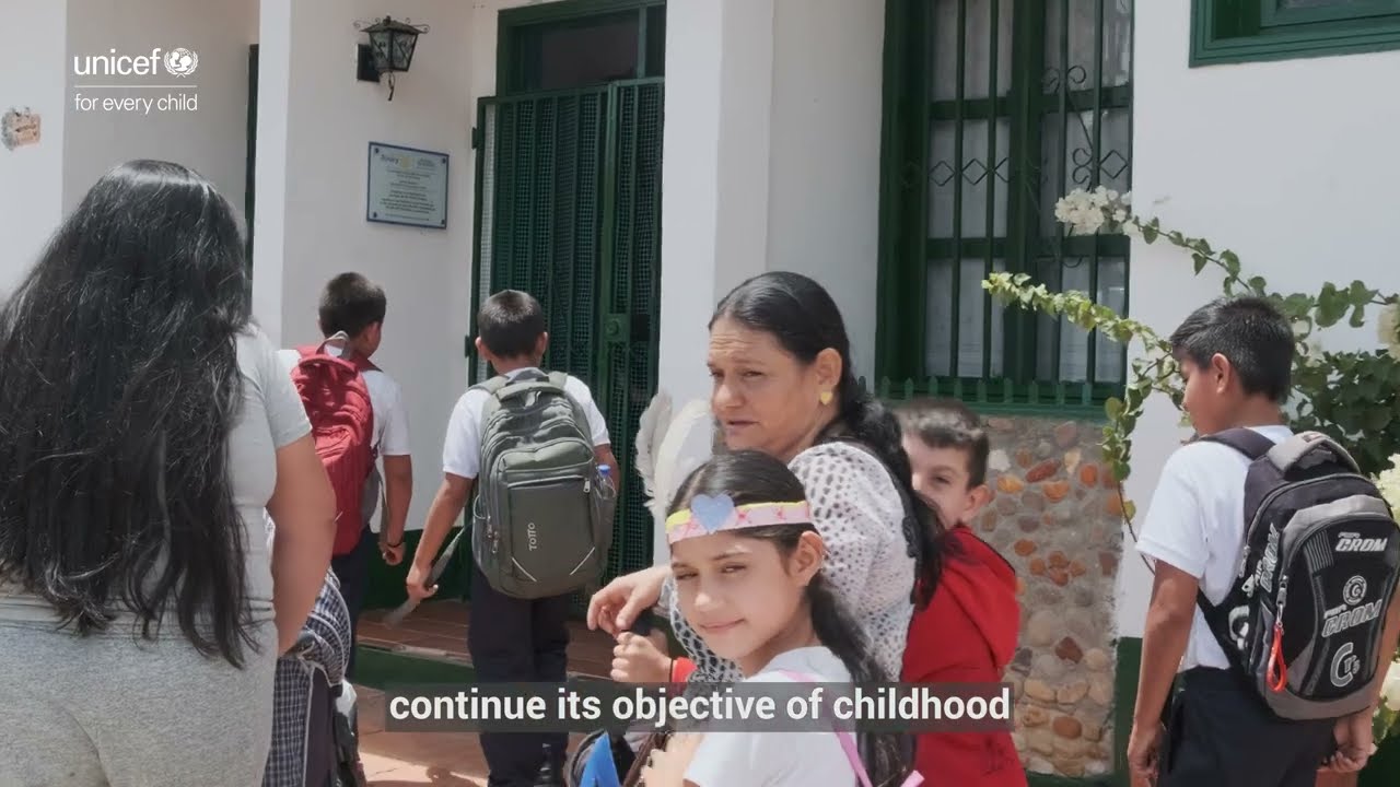 UNICEF supports communities with electricity failures installing solar refrigerators