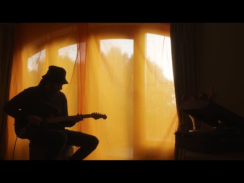 LUKAS LION - Keep Your Head Up