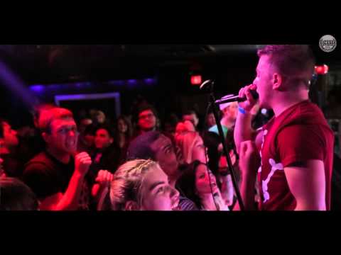 Trophy Wives - I'm Gonna Make You Famous (Official Music Video)