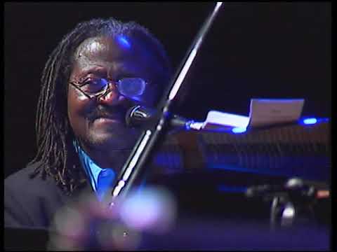Tudo é Jazz 2005 |  ANDY BEY   (BLOCO I)
