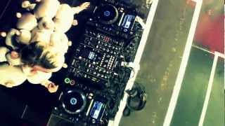 Peaches DJ Extravaganza - Trailer