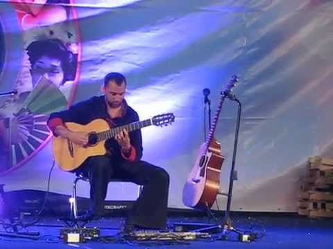 Festival dell'oriente 2014 chitarrista Daniele Defranchis
