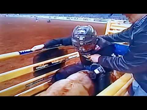 Reuben Geleynse gets slammed hard in round 1, Guthrie, OK, 2003