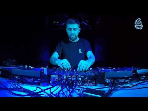 The Blue Oyster: Truant  / 15.05 / 21-22