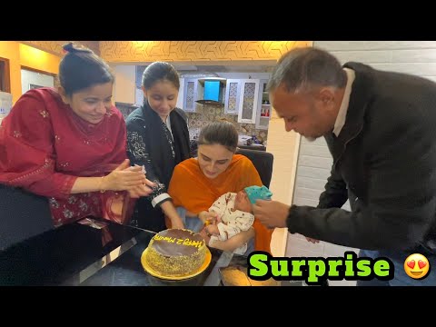 Basil ny khud cake cut kiya happy 2 months 😍