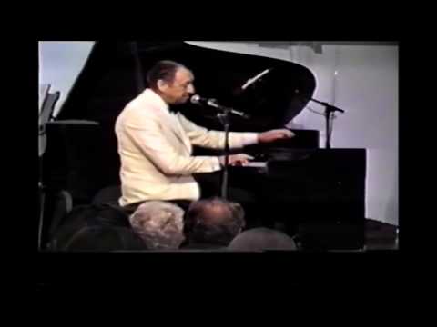 Jørgen Storch ved klaveret hos Lyngby Optimisterne