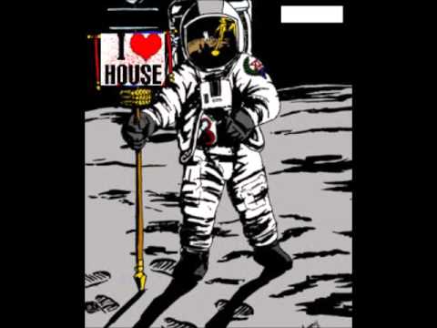 SOUND MILLS LTD - ON THE MOON 2013