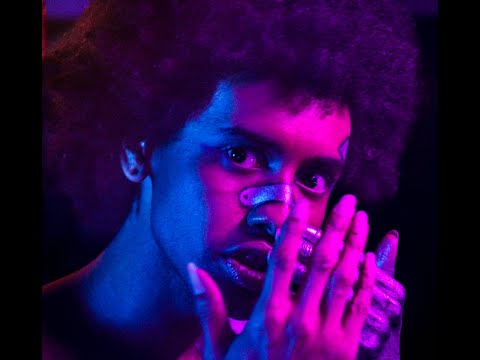 BiNG, guto!, Xavier2bit - Super Carbon + Blue Signs