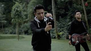 Download lagu ILIR 7 - BATU LONCATAN  mp3