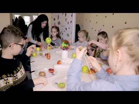 У Франківську провели майстер-клас з рукоділля: діти готуються до казкового балу. ВІДЕОСЮЖЕТ