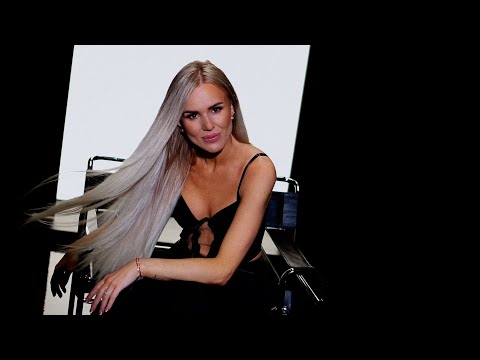 Delfi premjera. Donata Gutauskienė-Laisva pirmą kartą atvers dainos „Kitam krante“ istoriją