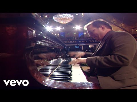 Bill & Gloria Gaither - Holy, Holy, Holy [Live] ft. Anthony Burger