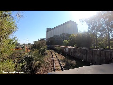 🇧🇷 Na cabine da locomotiva G22 /  In the cabin of the G22 locomotive - Santo Ângelo/RS (Brasil)