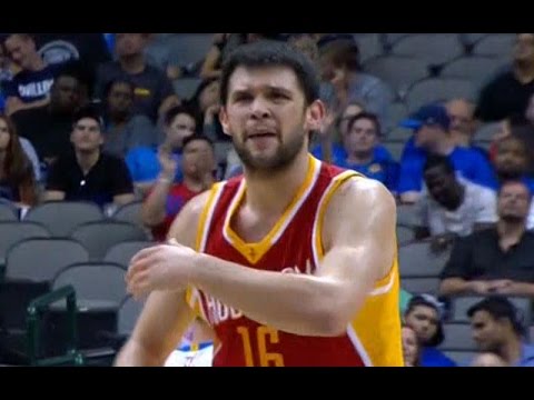 Kostas Papanikolaou hits back-to-back threes in first NBA game
