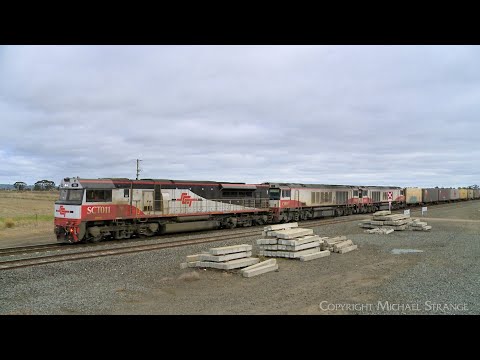 SCT 5PM9 Mixed Freight Train With Three Diesel Locomotives (2/7/2023) - PoathTV Australian Railways