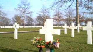 preview picture of video 'Christmas 2007 at Margraten. Grave of Pfc. Andrew J. Scalf'