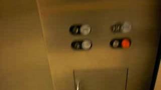 preview picture of video 'Schindler elevator at Boscovs monroeville mall'