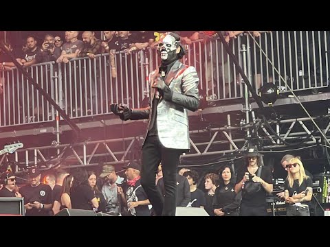 Papa V Perpetua (Ghost) - "Bark at the Moon" - Live @ Villa Park 2025 ('Back to the Beginning')